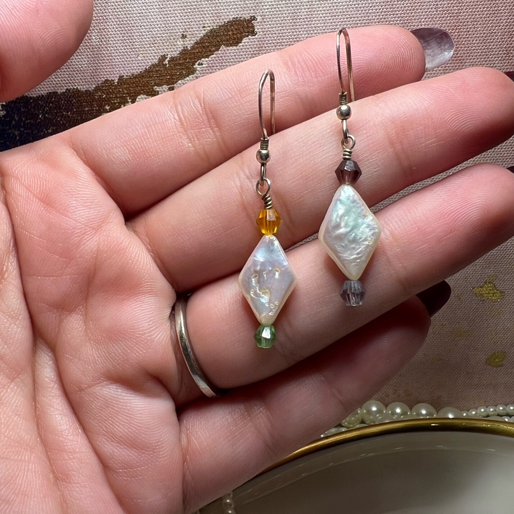 🎀 DIAMOND SHAPED REAL PEARL EARRINGS🎀